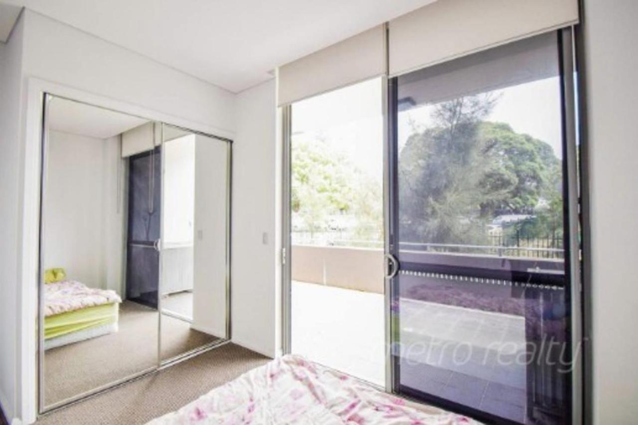 Sun-Drenched 3 Bedroom Apartment In Turrella Mascot Ngoại thất bức ảnh